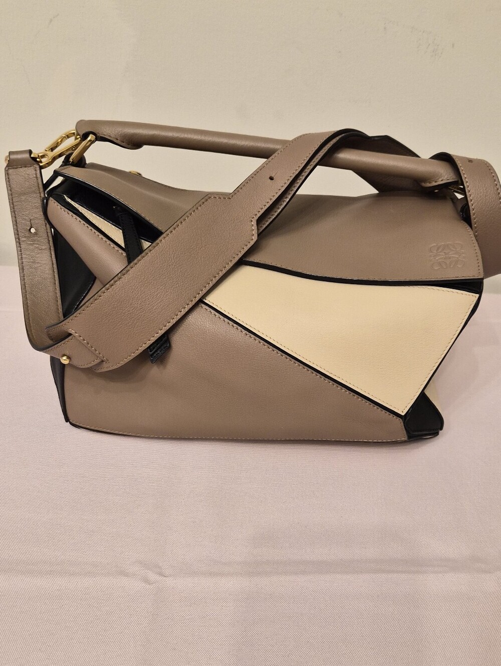 Loewe Puzzle Bag Colorblock Leather – COA Included